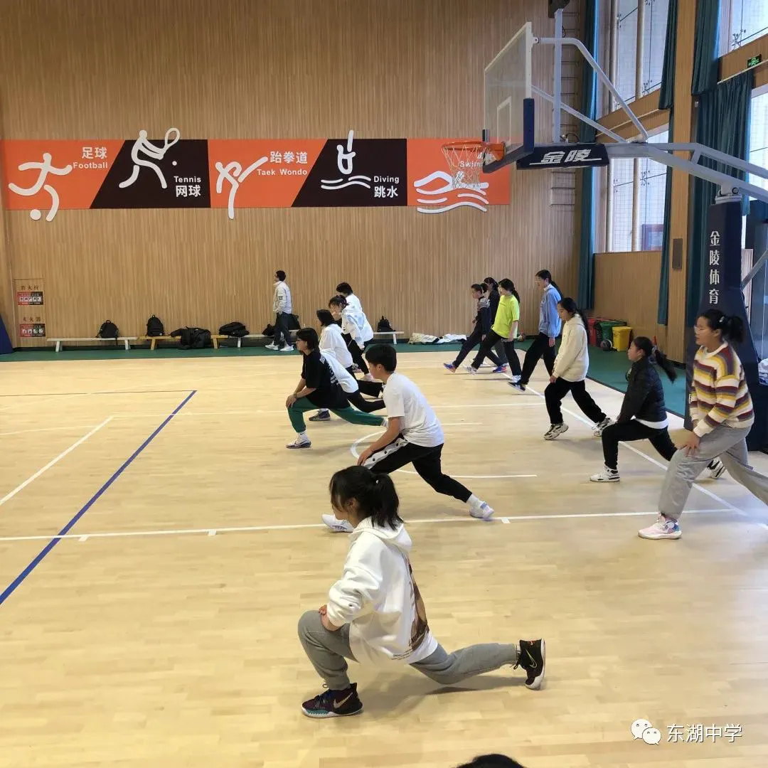 制定篮球交流计划以促进个人技能发展的方法_1